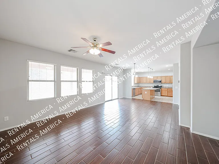 4563 E Oxford Ln — Photo 20