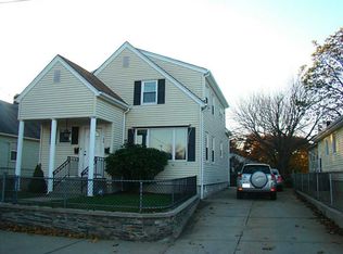 66 Bowlet St, Providence, RI 02909
