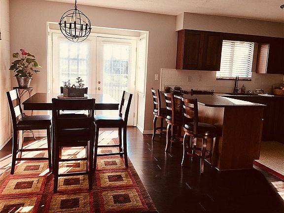 4th image of 12186 Riverbend Dr