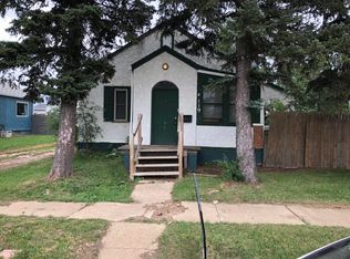 119 3rd St N, Richardton, ND 58652