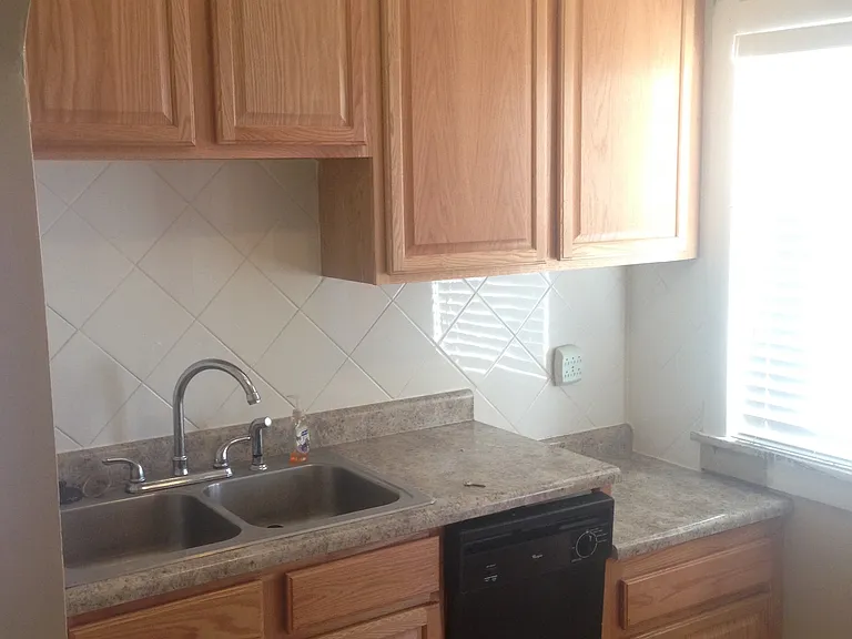 903 E Harney St — Photo 7