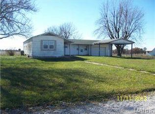 130 Robinson Rd, Wellsville, MO 63384