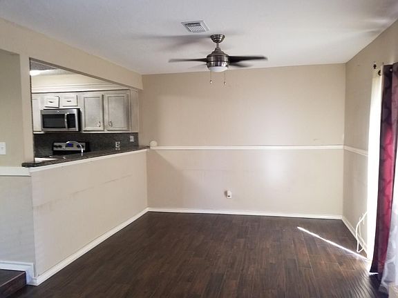3rd image of 12613 Newbrook Dr