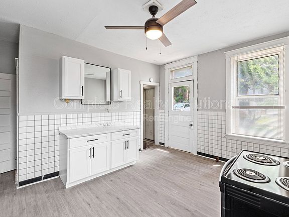 3rd image of 4222 S 38th St #4222