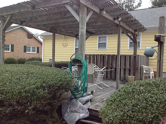2nd image of 2405 Sparre Dr