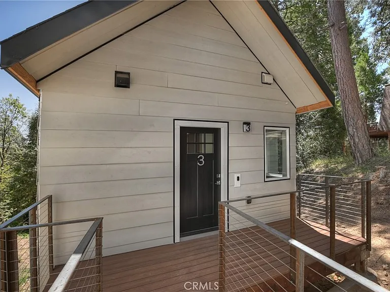 441 Oriole Dr #3 — Photo 7