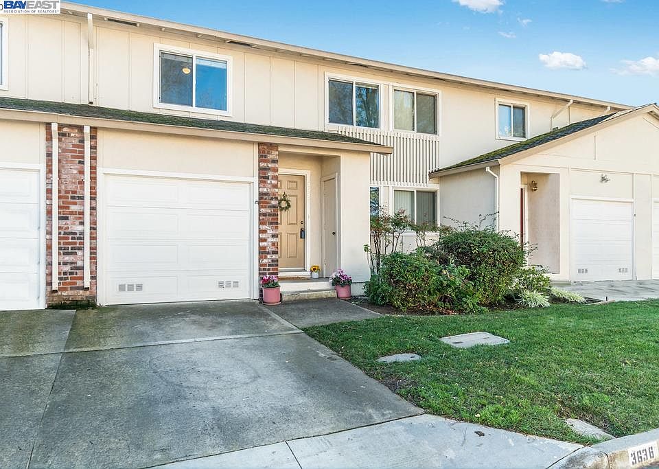 1st image of 3636 Woodbine Way