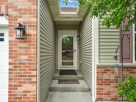3rd image of 1838 Alta Dr