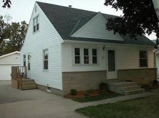 2611 W Mangold Ave, Milwaukee, WI 53221