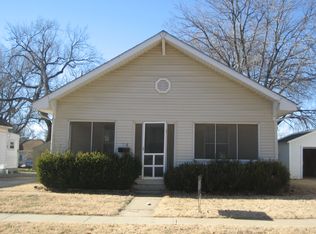 1217 N 6th St, Independence, KS 67301