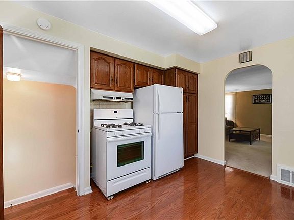 5th image of 6458 Lawnwood Ave