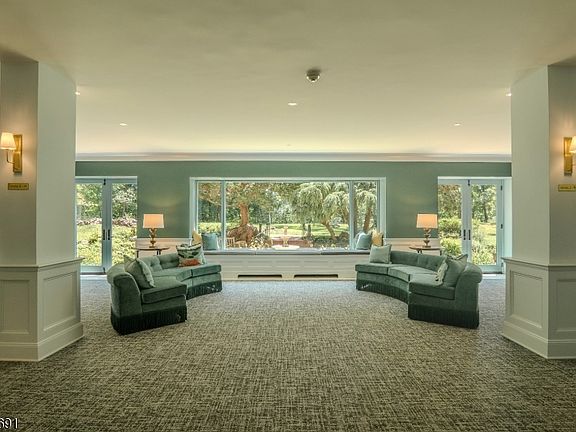 4th image of 10 Crestmont Rd #4H