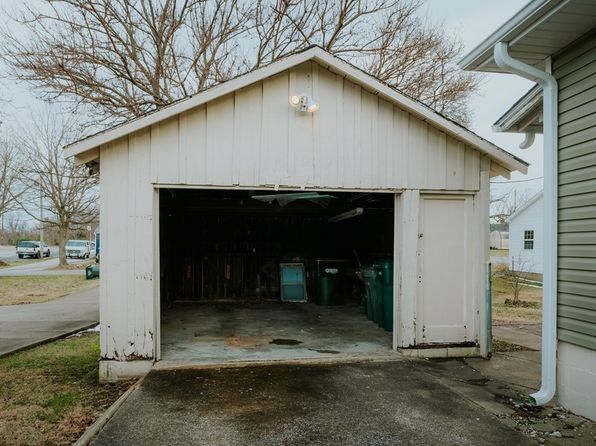 626 Dozier Ave, Madisonville, KY 42431