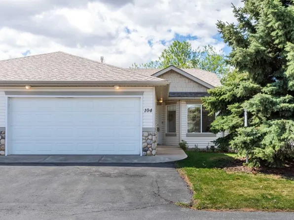 104 N Whispering Way, Vulcan, AB T0L 2B0