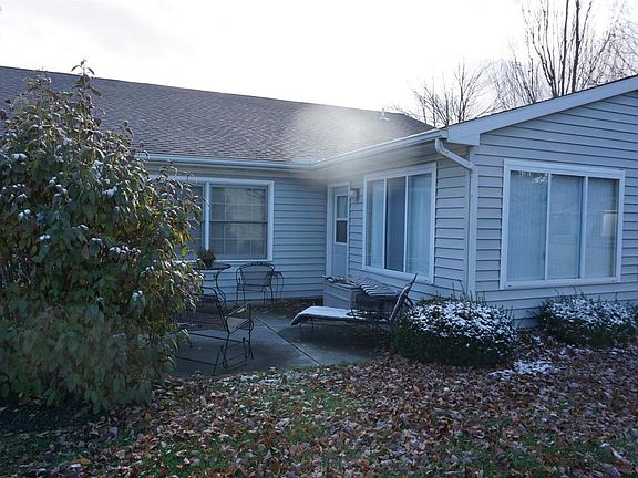 2nd image of 4303 Woodridge Dr
