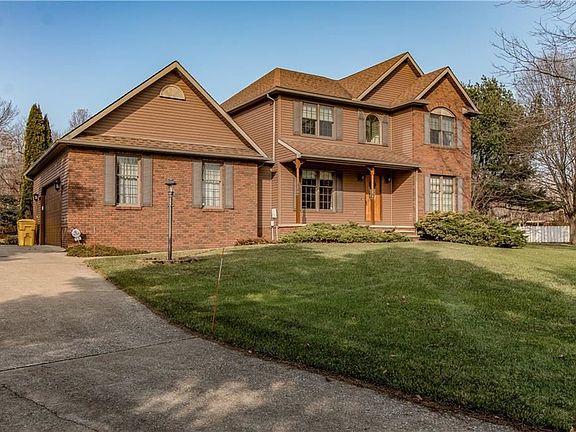 2nd image of 528 Joann Dr