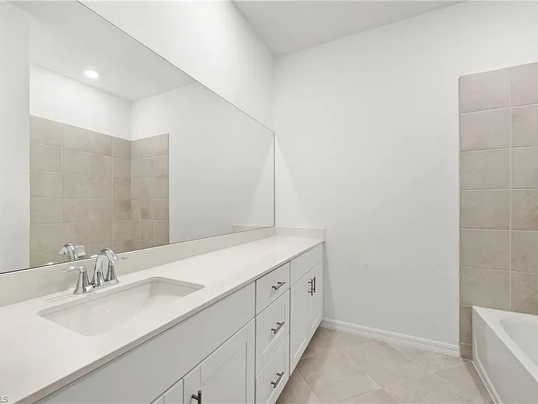 2827 Blossom Way — Photo 17