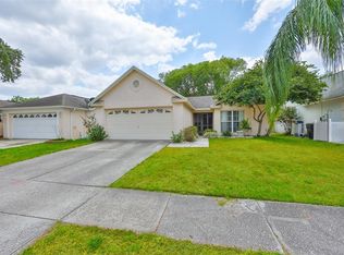 1005 Hardwood Dr, Valrico, FL 33596