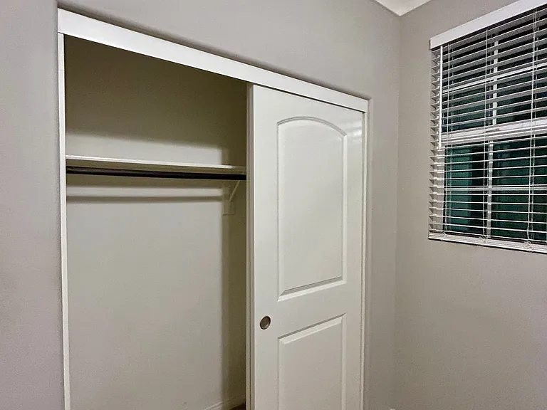 529 Alabama St — Photo 13