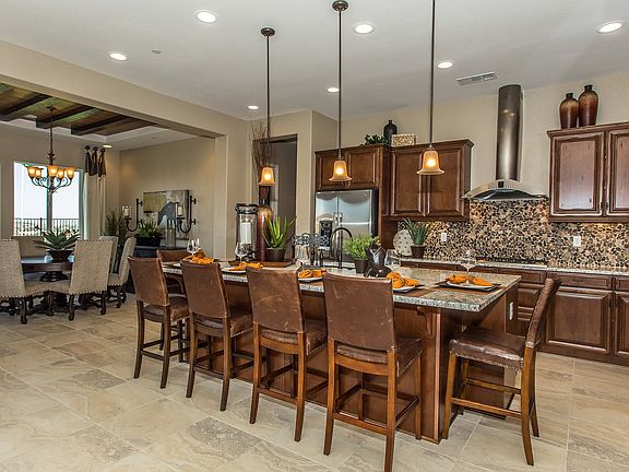 Lovely kitchen with dining area