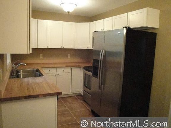 3rd image of 5830 Admiral Lane N
