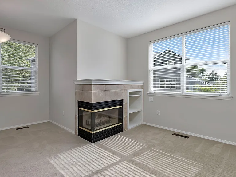 4745 SW 2nd Ave — Photo 7