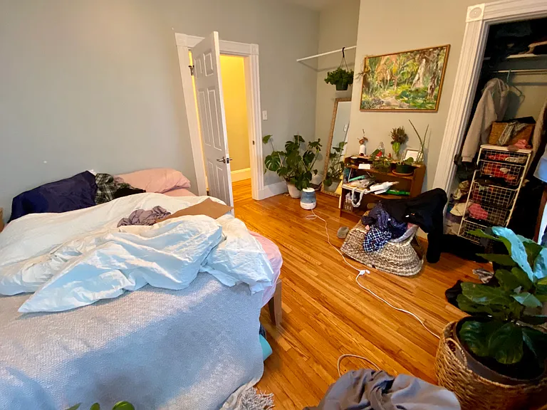 12 Oswald St #1 — Photo 7