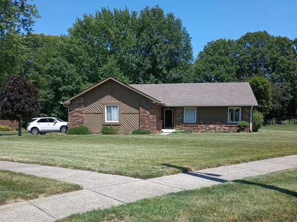 713 Black Bird Ln, Greenwood, IN 46142