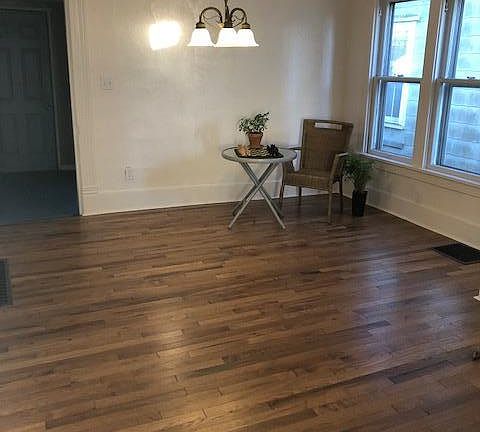 5th image of 421 Orr St