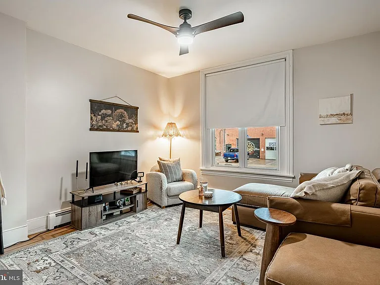 314 Walnut St #1 — Photo 6