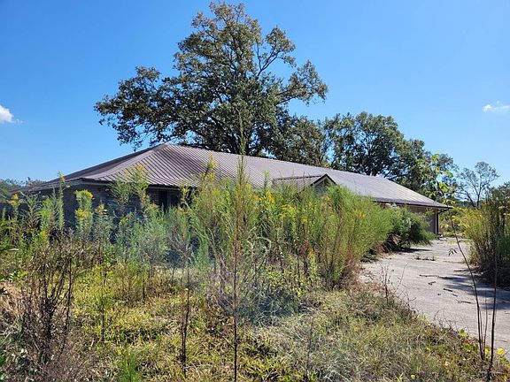 3rd image of 133 Bradford Rd