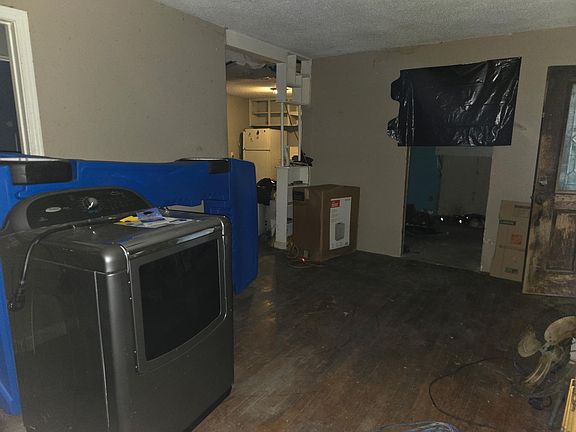 4th image of 3718 Landa Ln