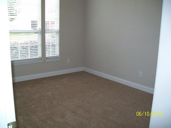 5th image of 1536 Venice Ave
