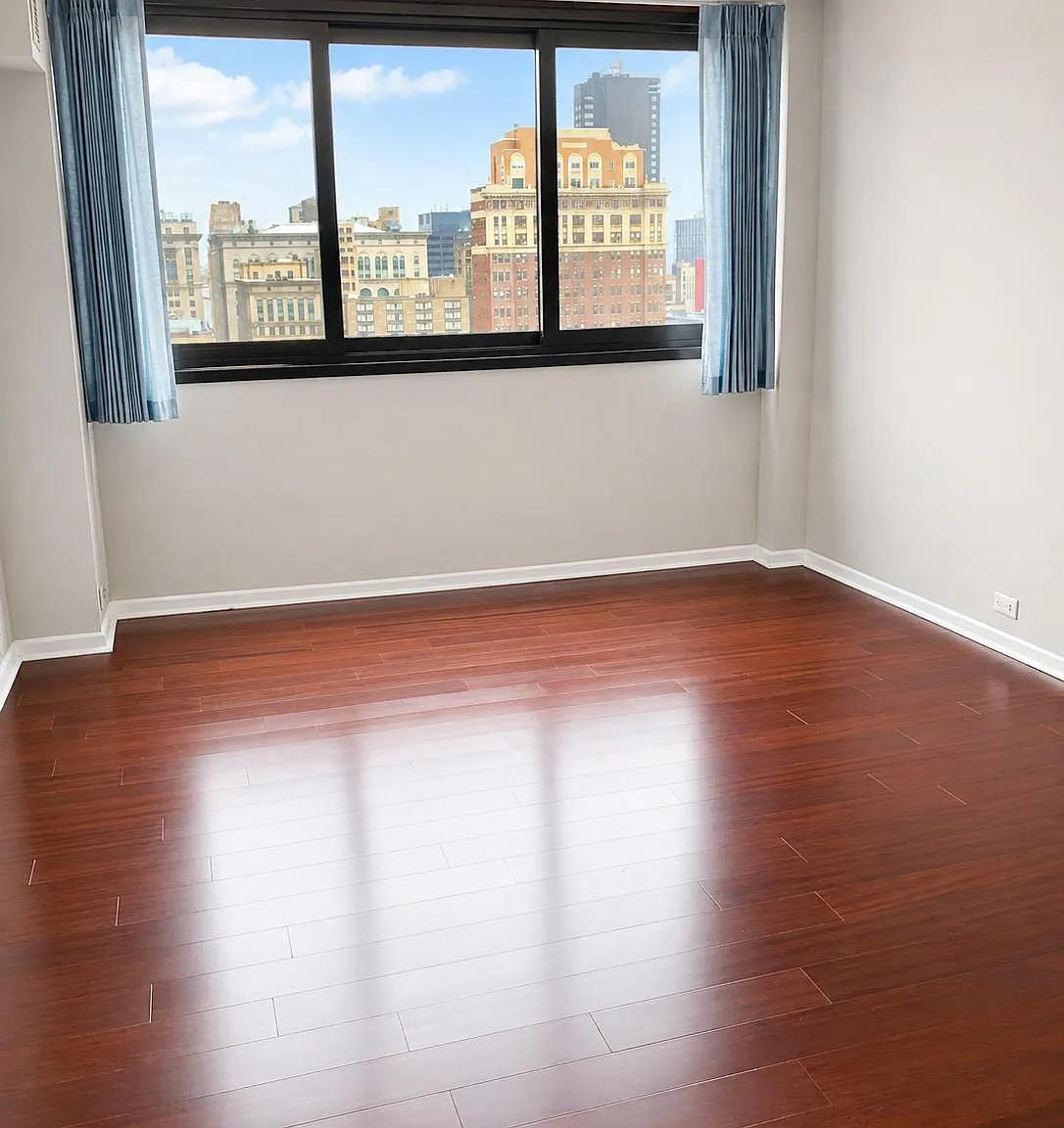 2 bed, 1209 sqft, $3,195 — Photo 4