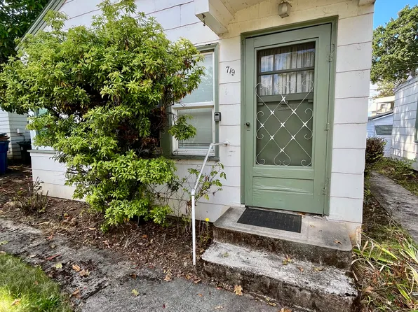 719 Cottage St NE, Salem, OR 97301