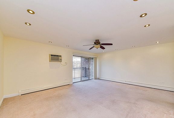 4th image of 3915 Saratoga Ave