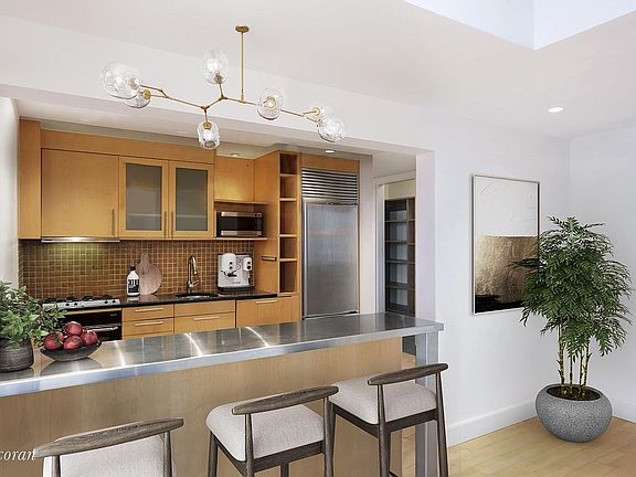 3rd image of 270 Broadway #12D