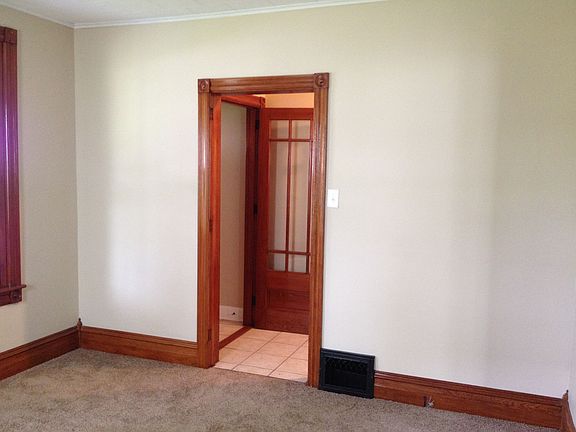 3rd image of 539 Pine St