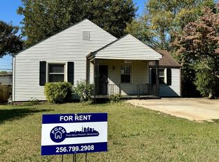 1900 Vanderbilt Cir SW, Huntsville, AL 35801