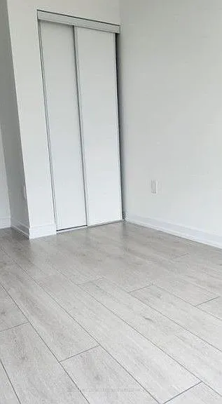 500 Dupont St #410 — Photo 13
