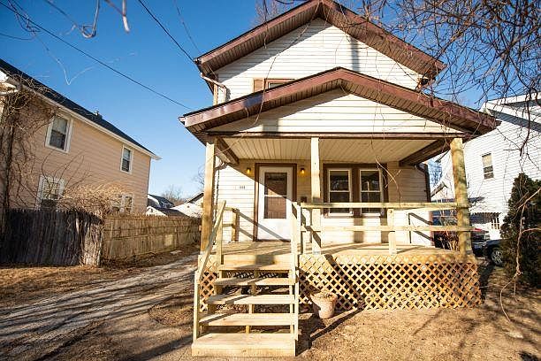1st image of 1805 Shaw Ave