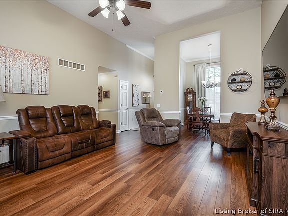 4th image of 11901 Columbus Parkway