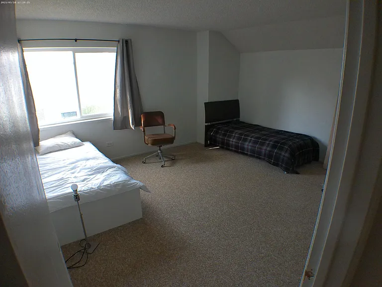 Large Bedroom 1