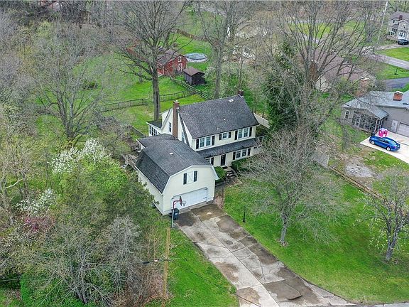 2nd image of 4454 Canfield Rd