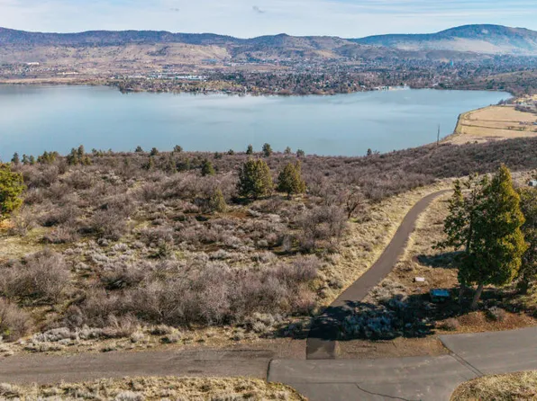 6101 Rustler Peak Way, Klamath Falls, OR 97601