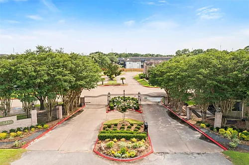 18800 Egret Bay Blvd Photo 1