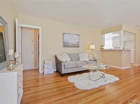 5th image of 5339 Bellflower Blvd