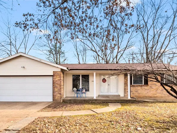 12086 Rosemist Dr, Saint Louis, MO 63138