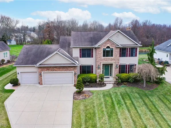 3364 Creekside Trl, Cuyahoga Falls, OH 44223