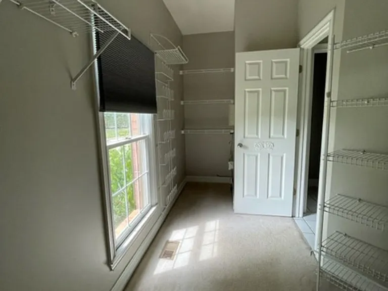 12023 Willingham Dr — Photo 32